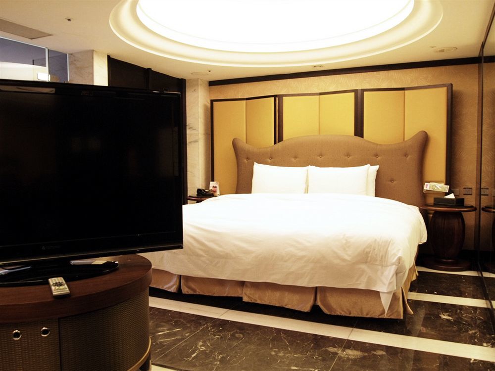 Burgary Hotel Taipei